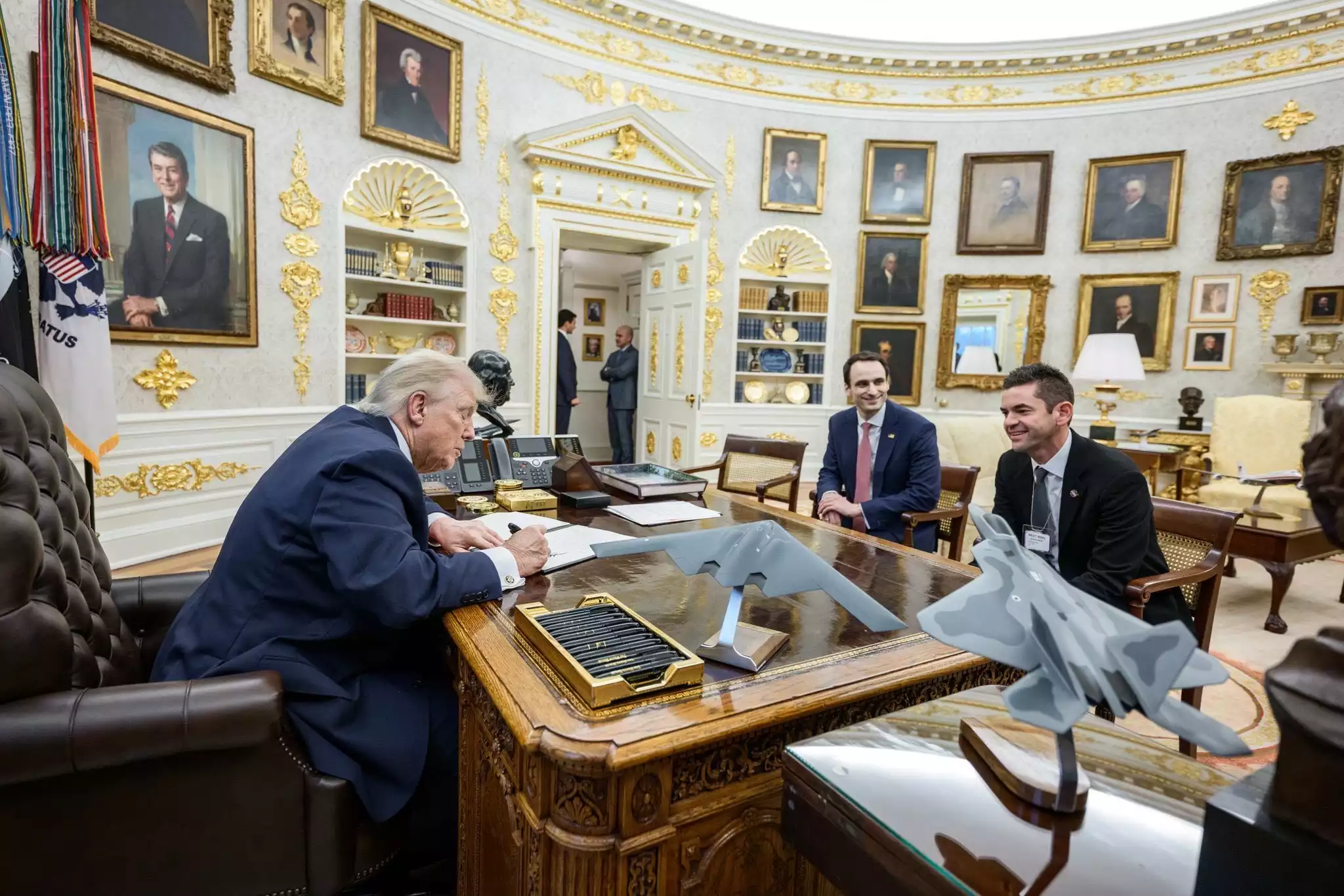 Donald Trump et Jared Isaacman à la Maison-Blanche