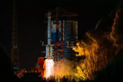 Chine : deux satellites réussissent à se transférer du carburant