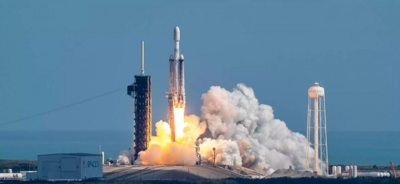 Le Falcon Heavy de retour sur un pas de tir en travaux