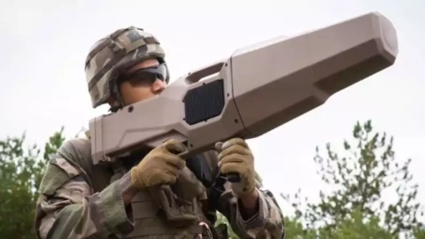 Les députés étendent aux opérateurs et aux aéroports l'usage de moyens anti-drone