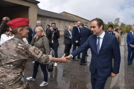 Qui pour succéder à Sébastien Lecornu à la tête du ministère des armées ?