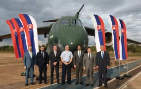 La Slovaquie va acquérir trois Embraer C-390