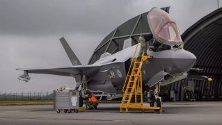 Déploiement de forces et soutien important pour la Pologne depuis l’incursion de 19 drones russes