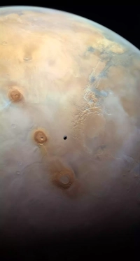 Les volcans de Tharsis dévoilés par la sonde Mars Express