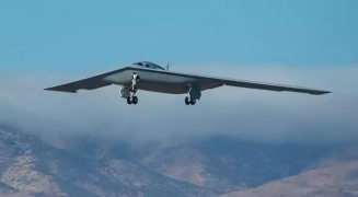 Northrop Grumman fait progresser le B-21 Raider à travers les essais et la production
