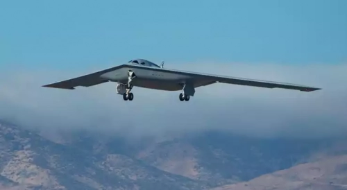 Northrop Grumman fait progresser le B-21 Raider à travers les essais et la production