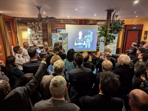 Sophie Adenot reçoit le Prix Icare 2024