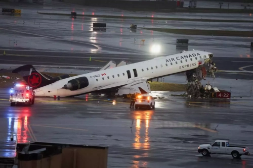 Après une collision mortelle, l’aéroport LaGuardia à New York fermé