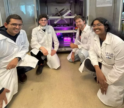 Expérience étudiante de botanique lunaire