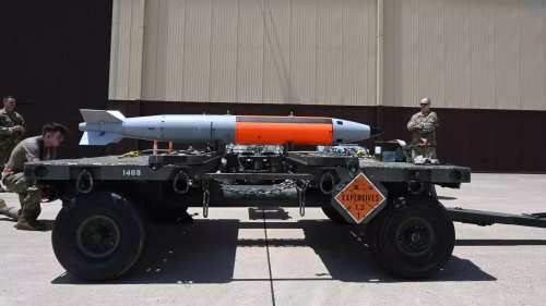 La bombe nucléaire B61-12 américaine désormais opérationnelle en Europe