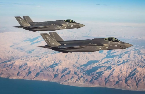 Les avions de combat israéliens bombardent une réunion du Hamas au Qatar